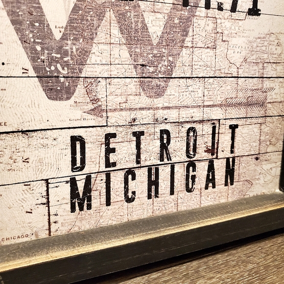Detroit Michigan Home Decor Sign - Picture 2 of 5